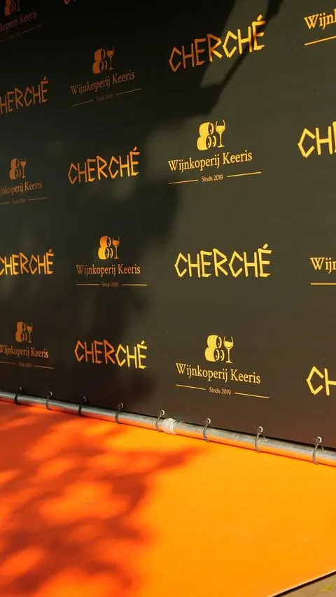 Cherché / 18:30, de loper ligt