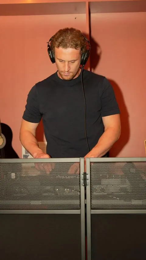 Cherché / De dj